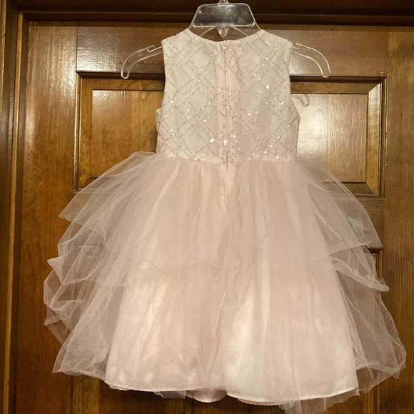 Like New Size 5 Blush Beaded Tulle Flower Girl / Special Occasion Dress - Picture 8 of 11